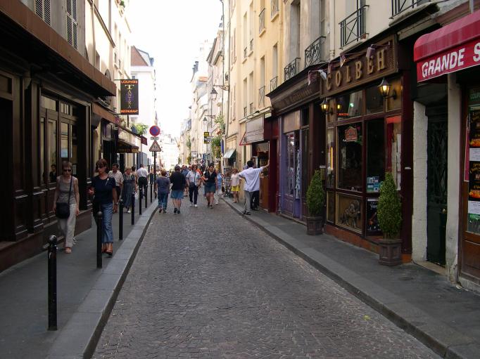  rue Mouffetard 22-juin-2003
